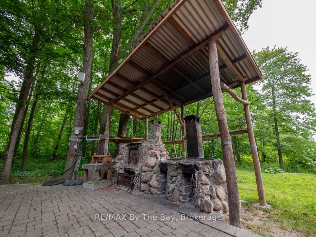 30 Island Dr