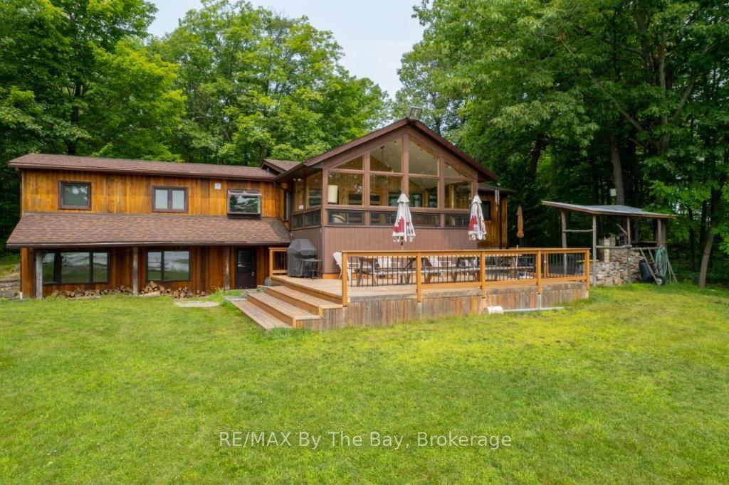 30 Island Dr