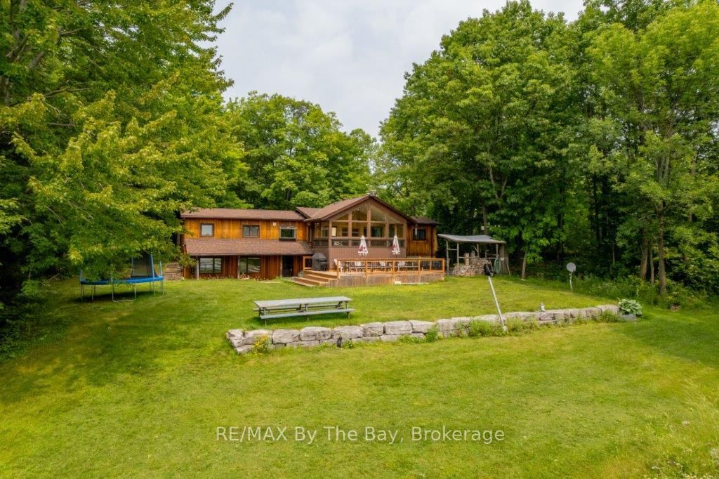 30 Island Dr