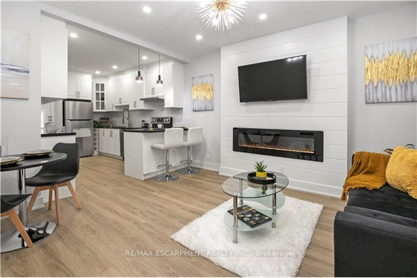 347 John St N, Hamilton