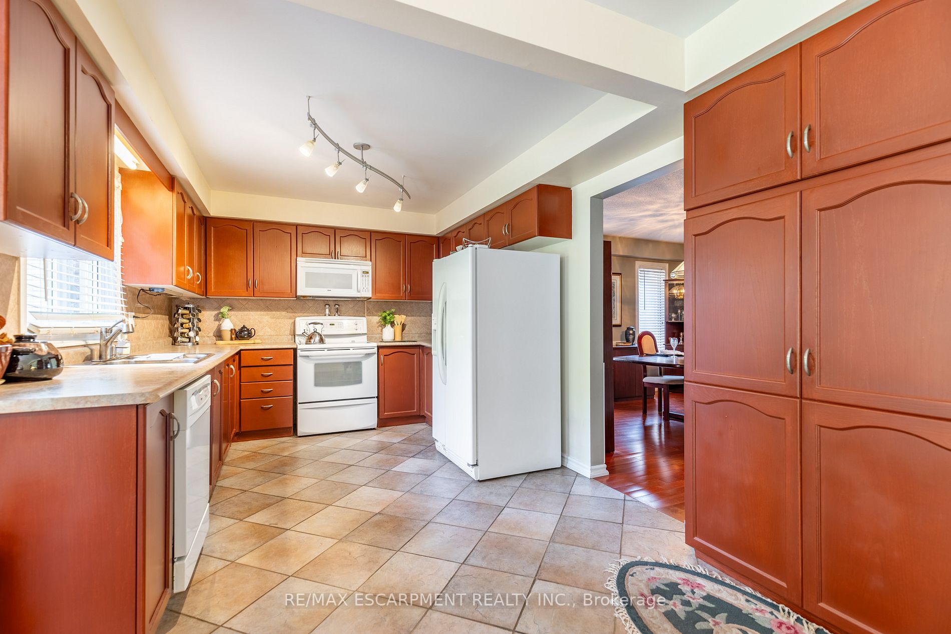 65 Springfield Blvd