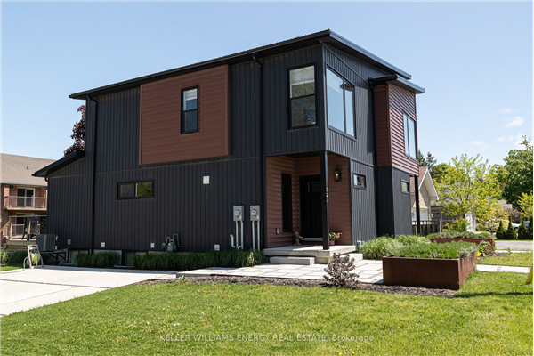 32 Talbot St, Prince Edward County
