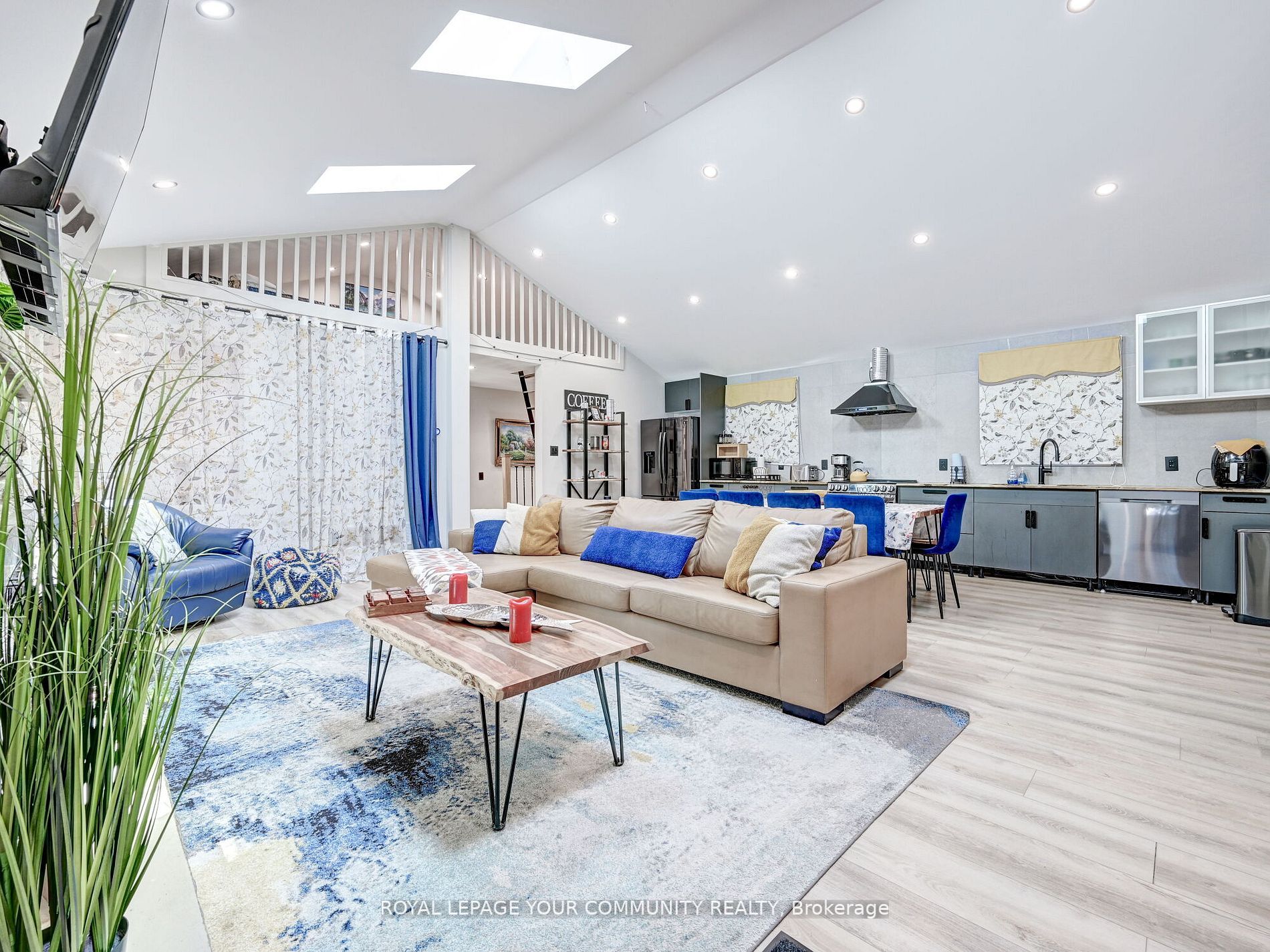 81 Shelter Bay St