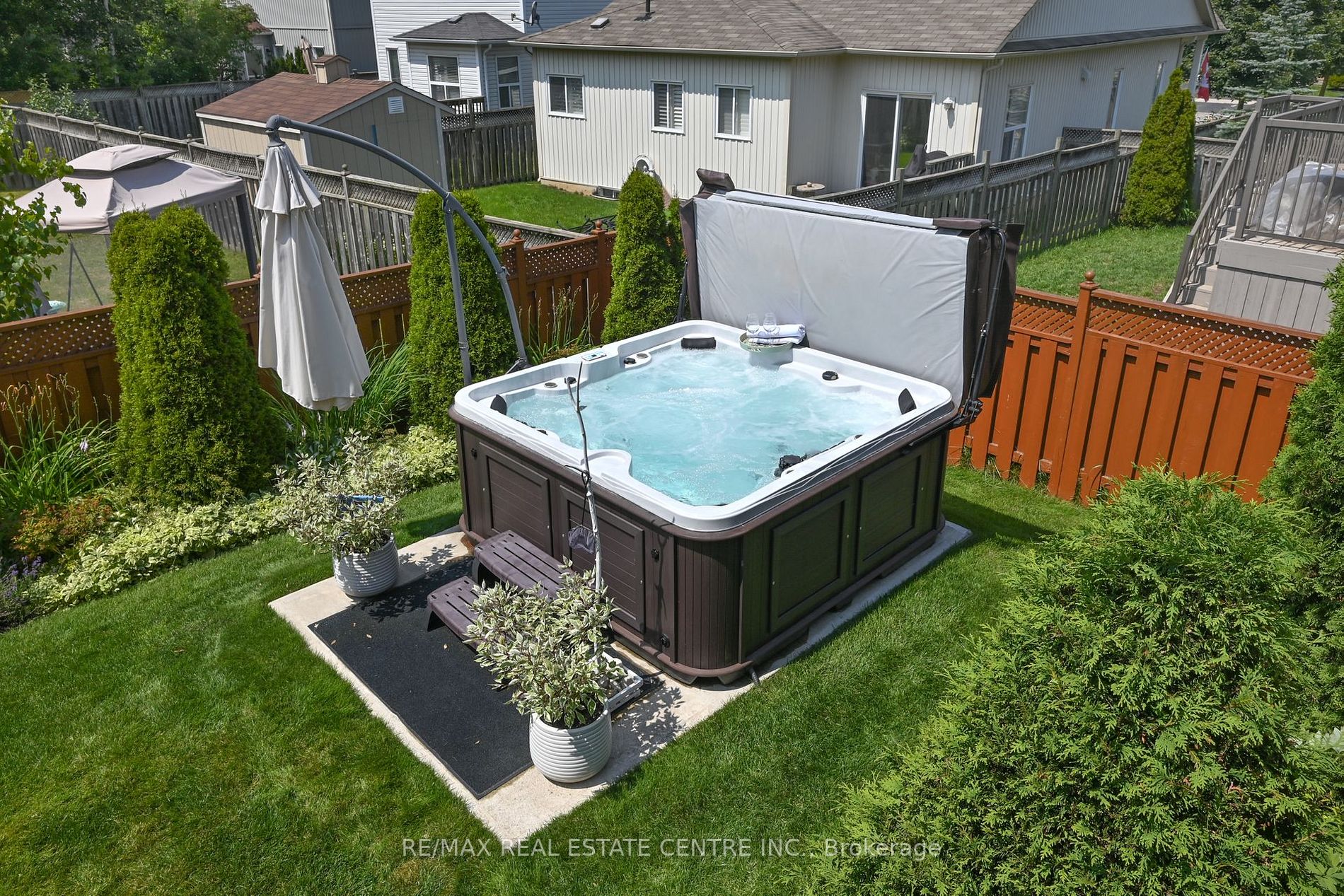765 Greenwood Crescent