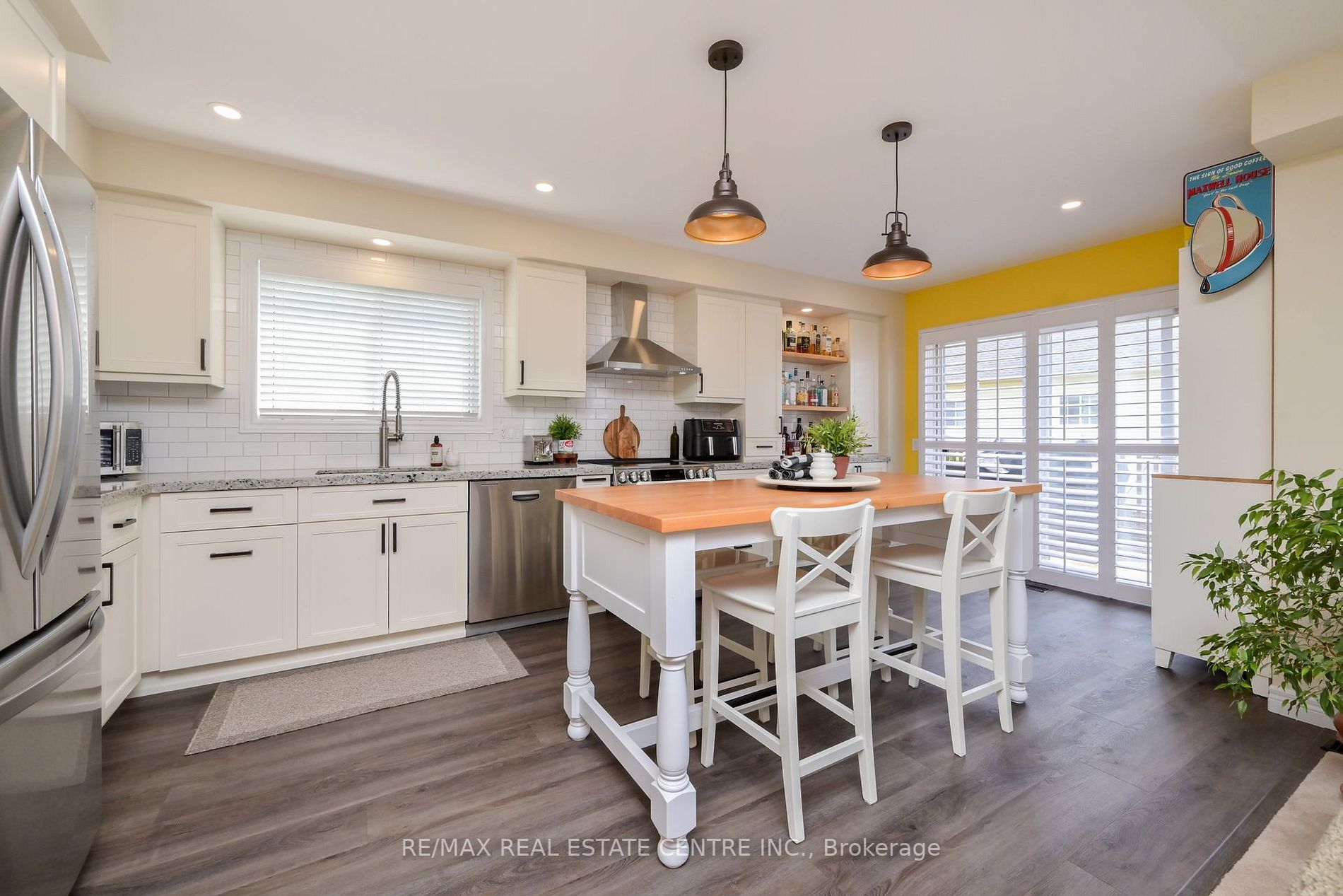 765 Greenwood Crescent