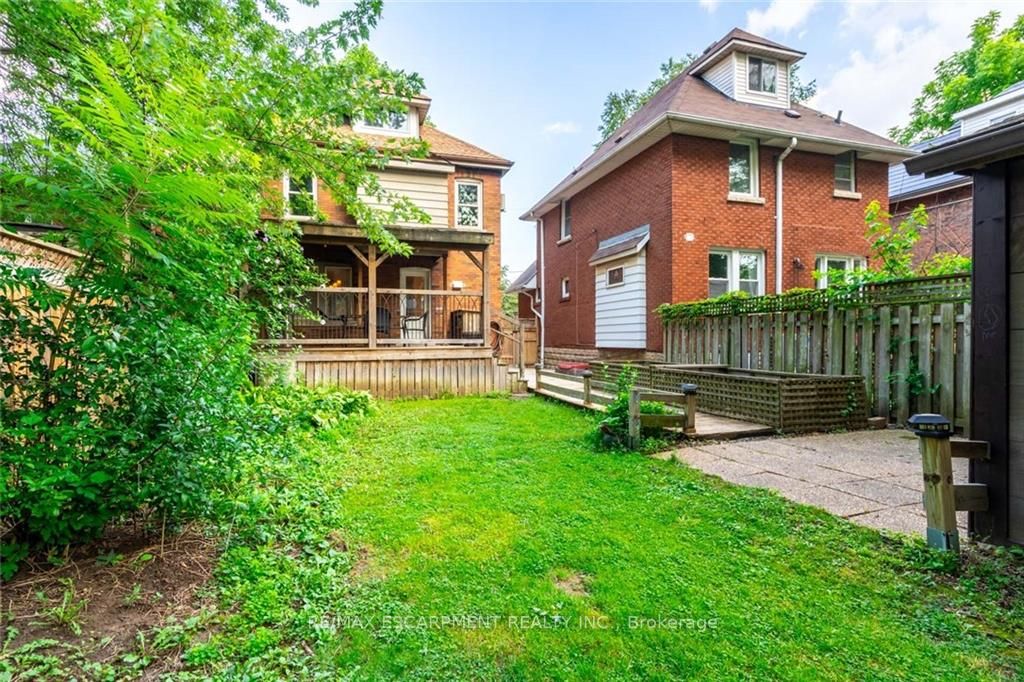 56 Newton Ave