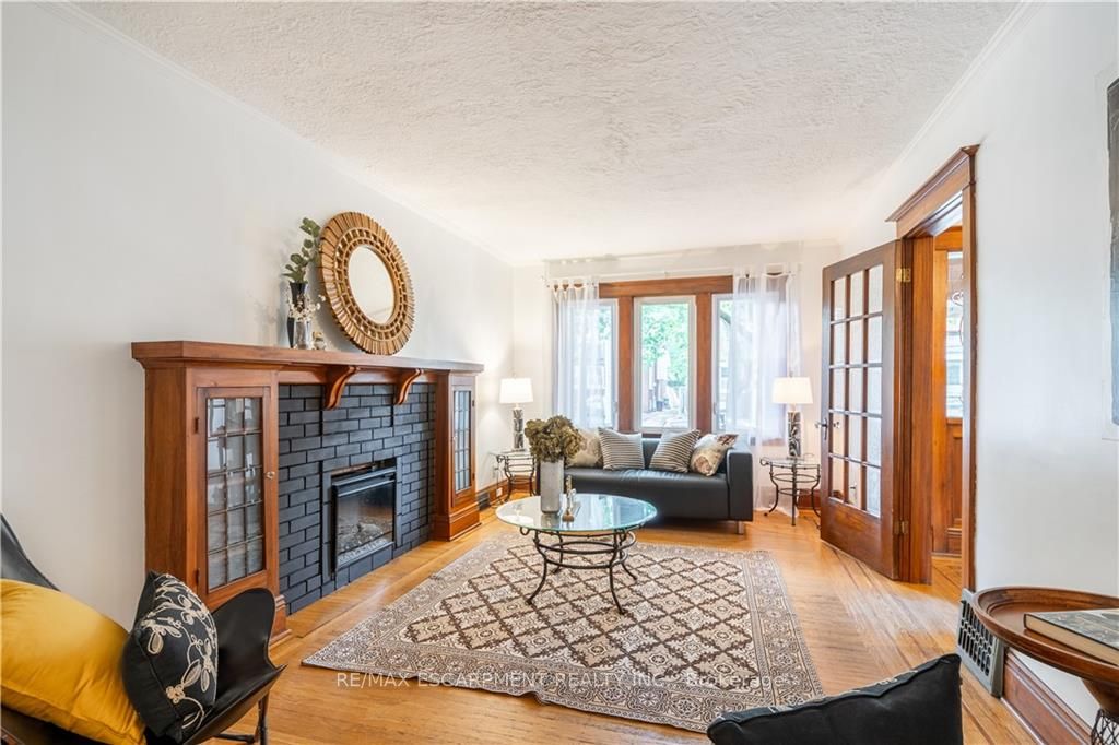 56 Newton Ave
