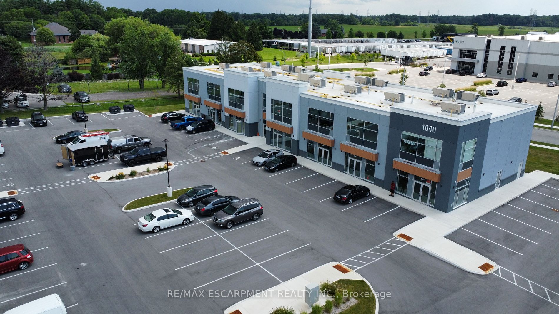 1040 Garner Rd W, #C202