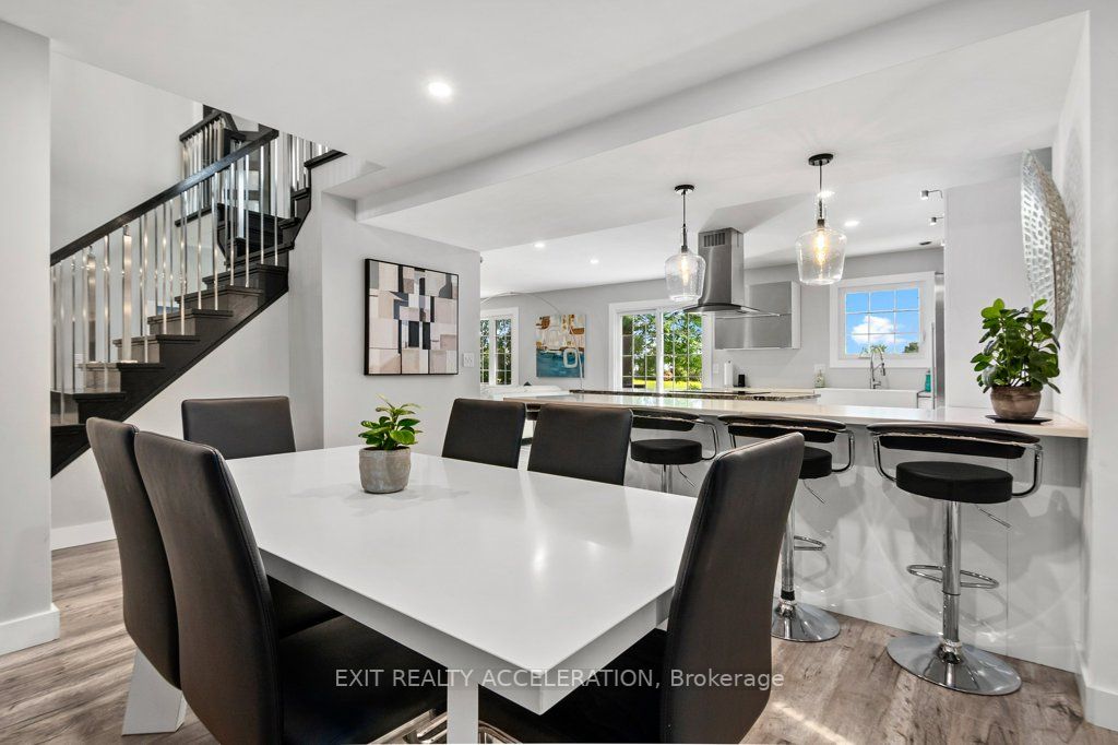 94 Beverly St
