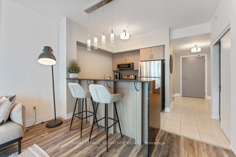 10 Concord Pl, #412