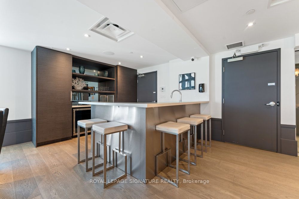 10 Concord Pl, #412