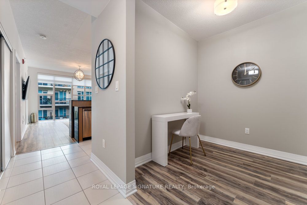10 Concord Pl, #412