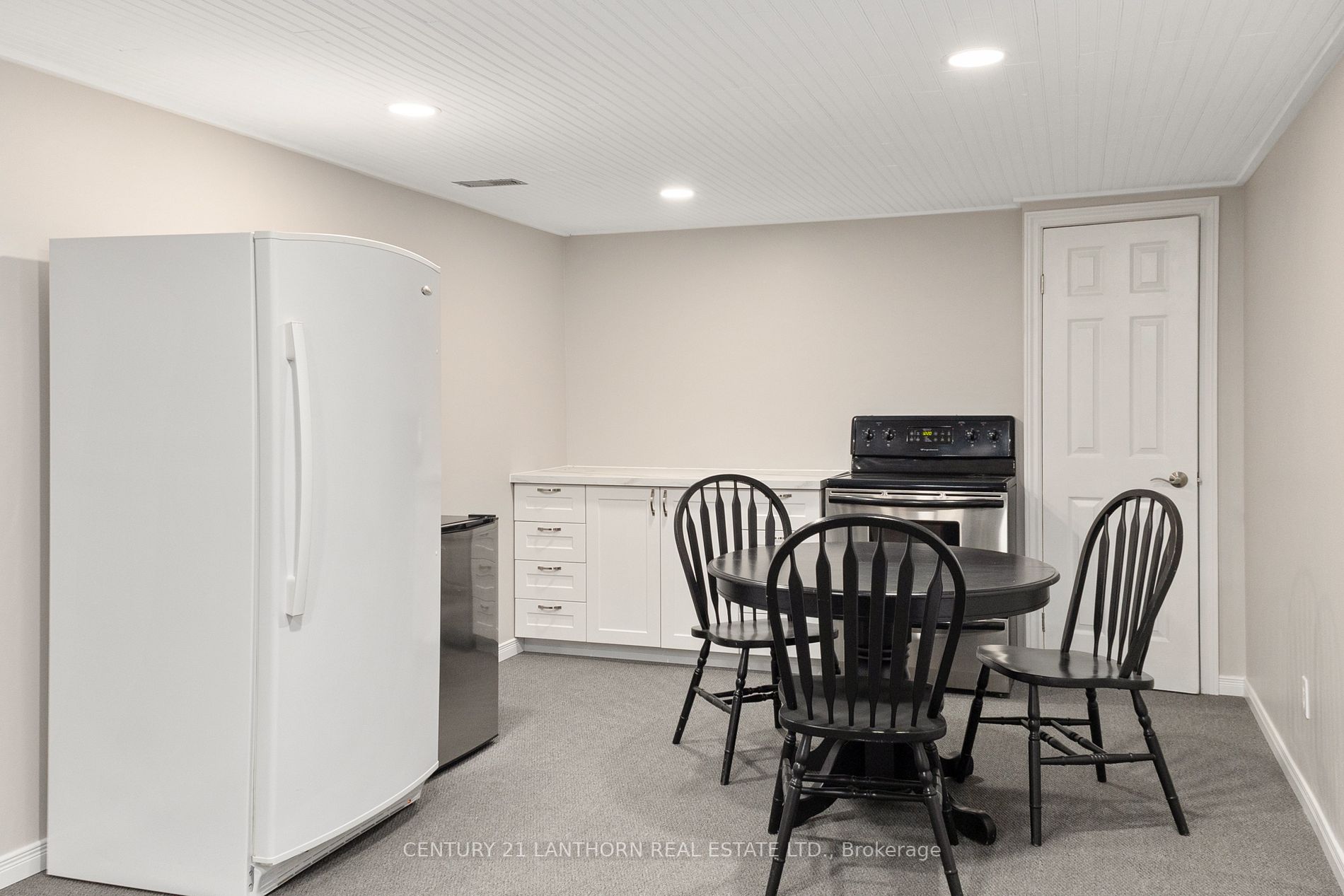 464 Tripp Rd