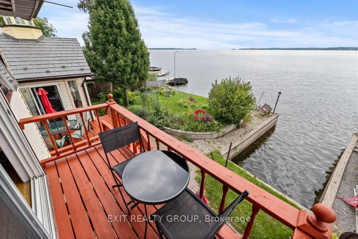 127 Harbour St