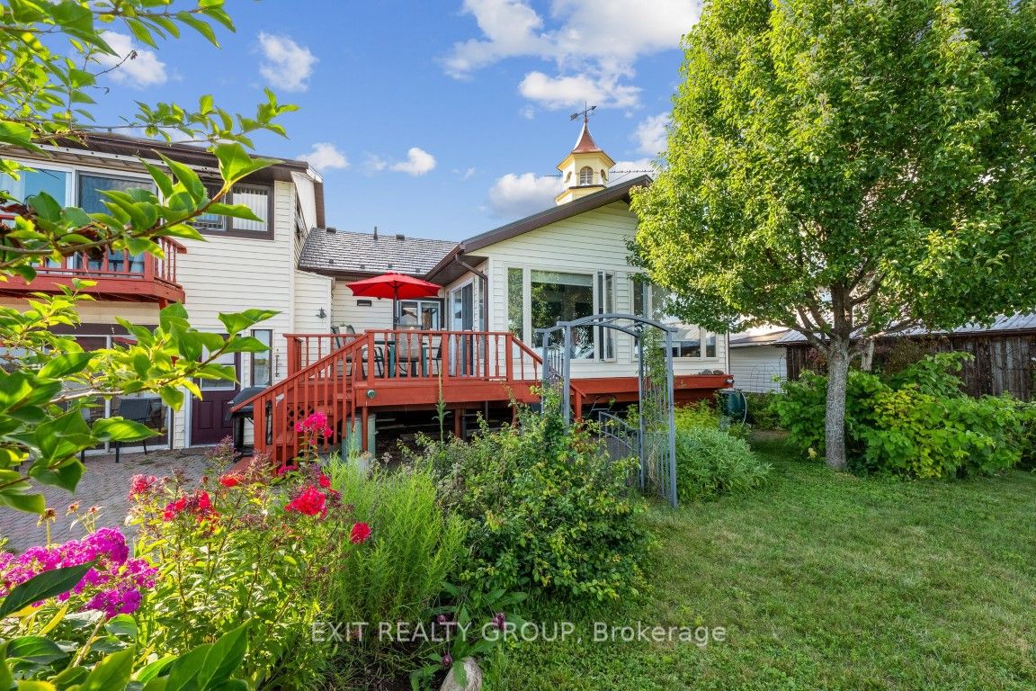 127 Harbour St
