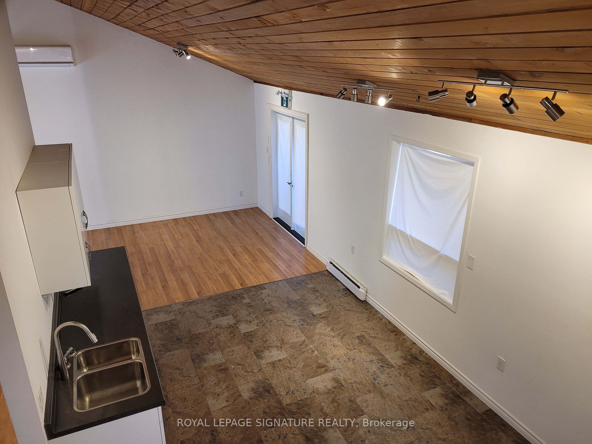 66 Elgin St W