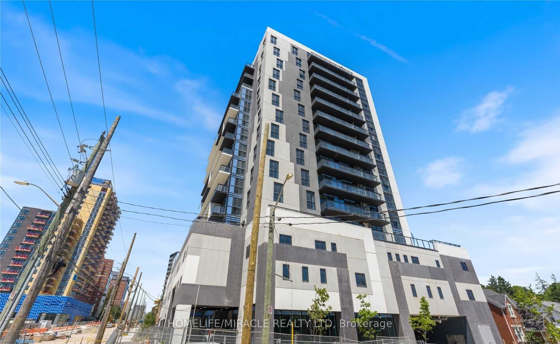 128 King St N, #702