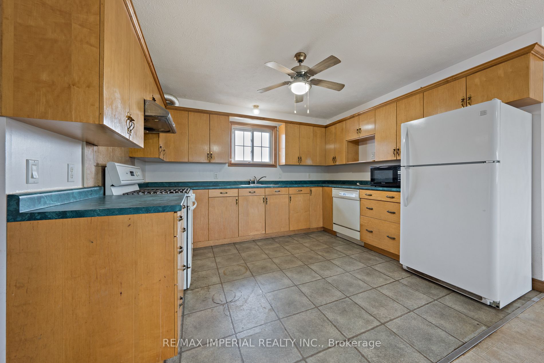 1590 Norfolk County Rd 23