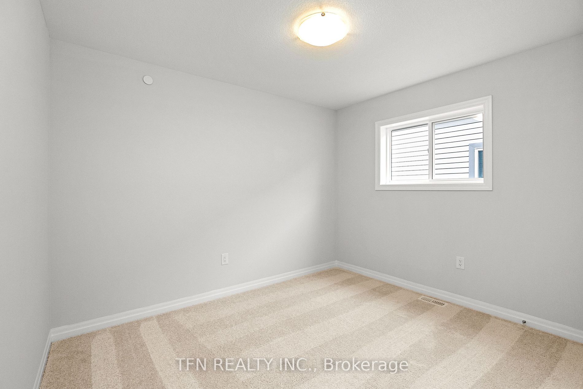 28 Bromley Dr