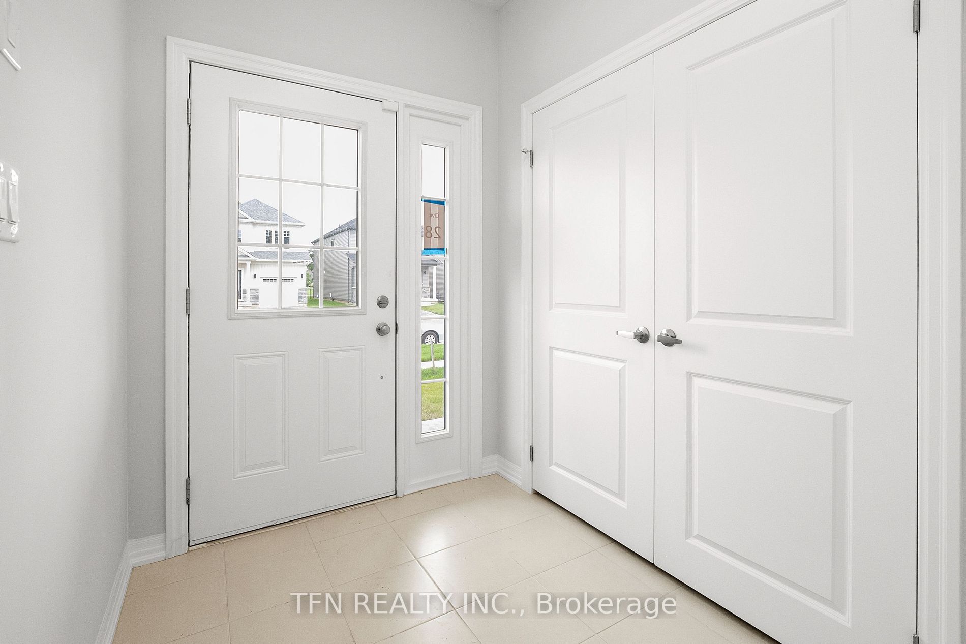 28 Bromley Dr