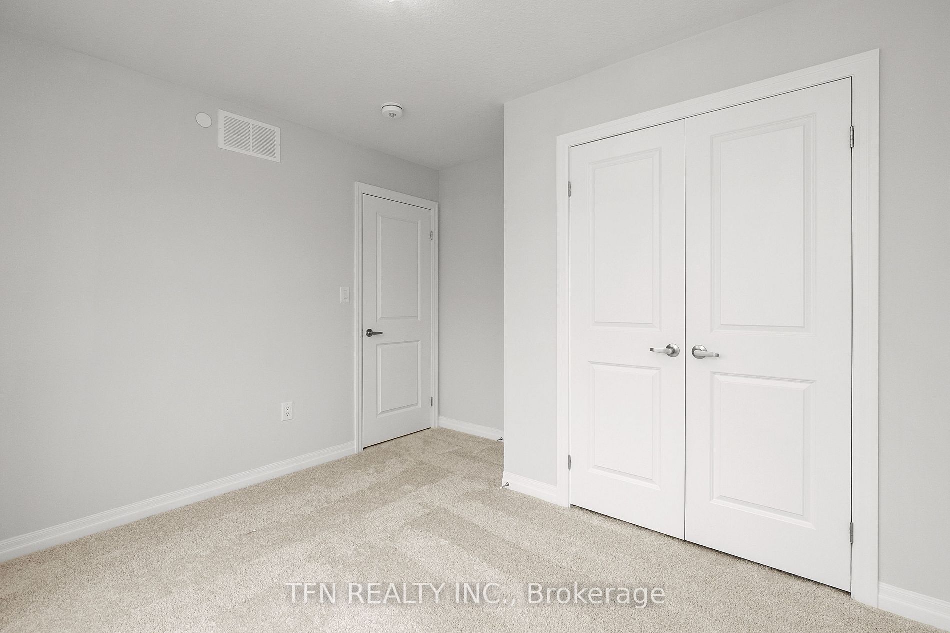 28 Bromley Dr