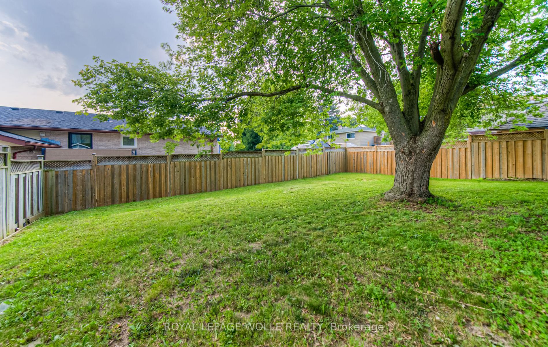 106 Millwood Crescent