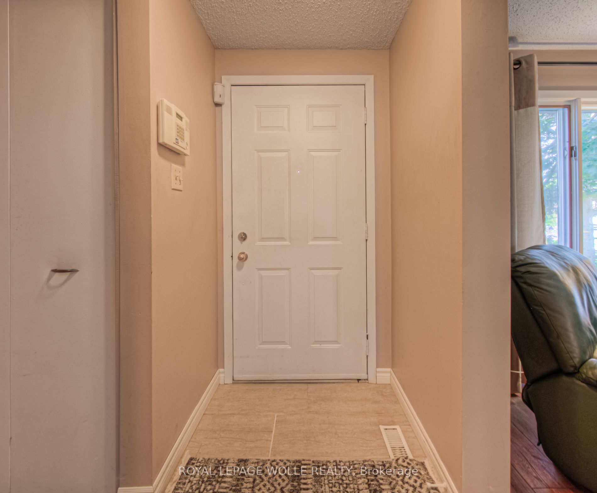 106 Millwood Crescent