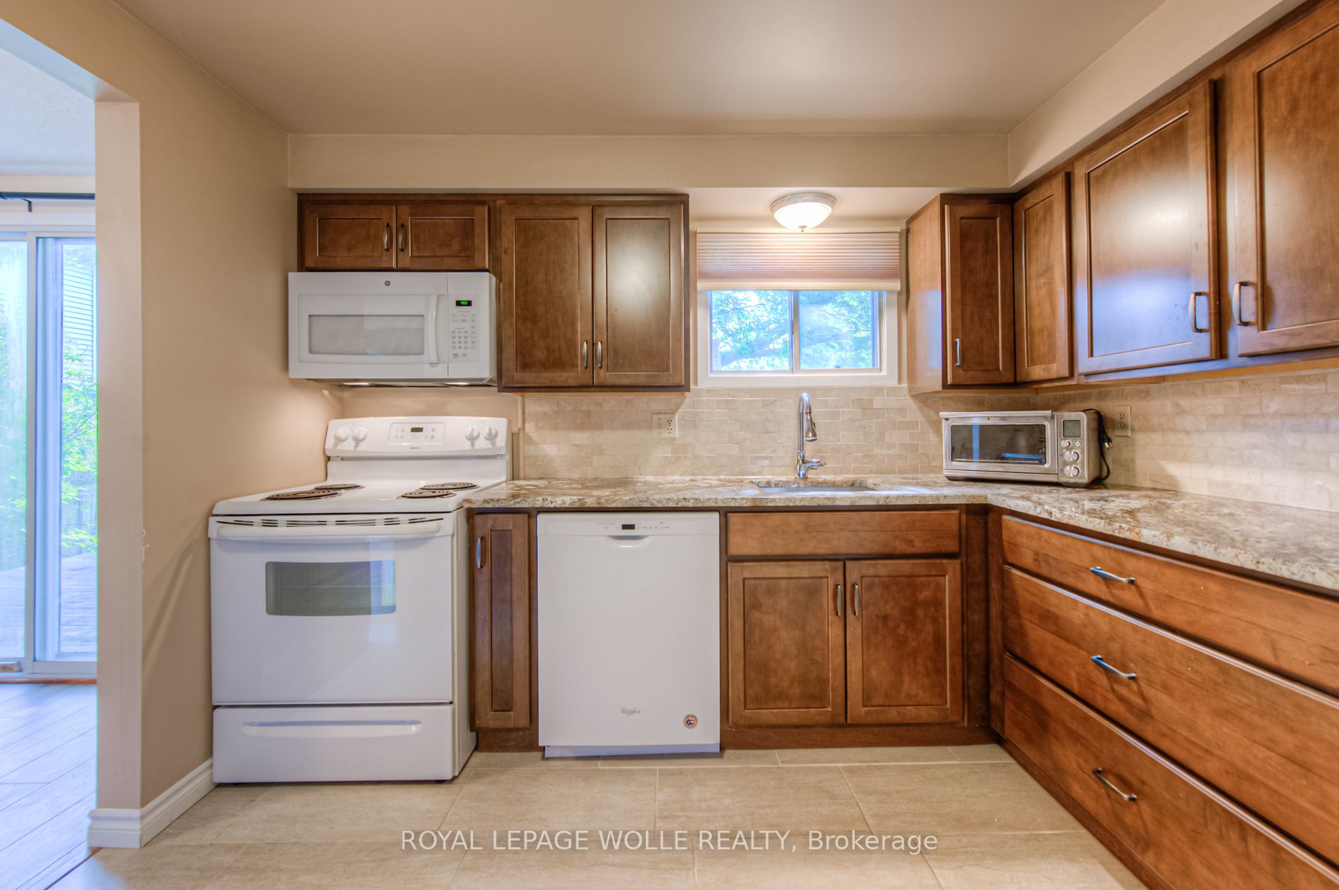 106 Millwood Crescent