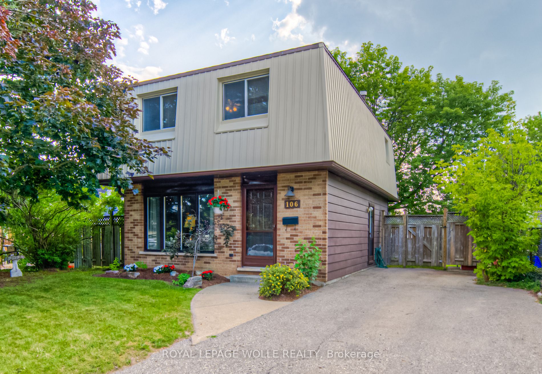 106 Millwood Crescent