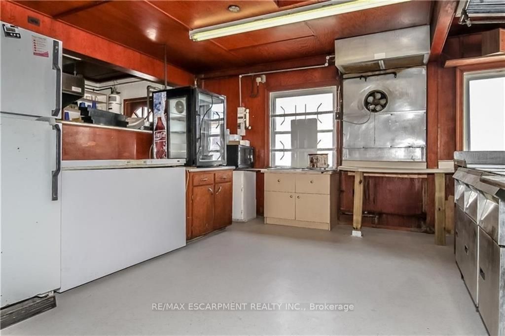 103 Cedar Dr