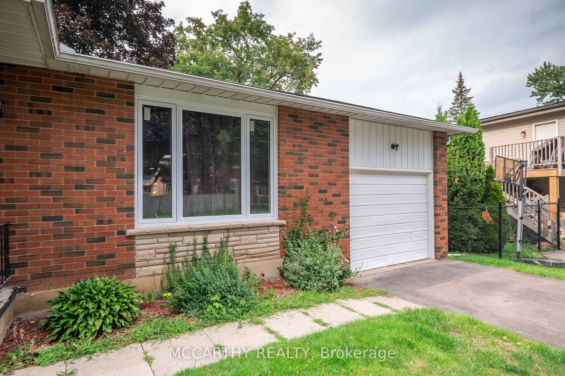 116 Joseph St