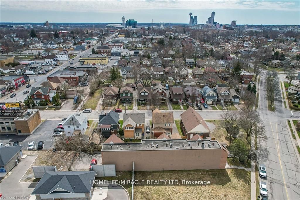4872 Valley Way, #201