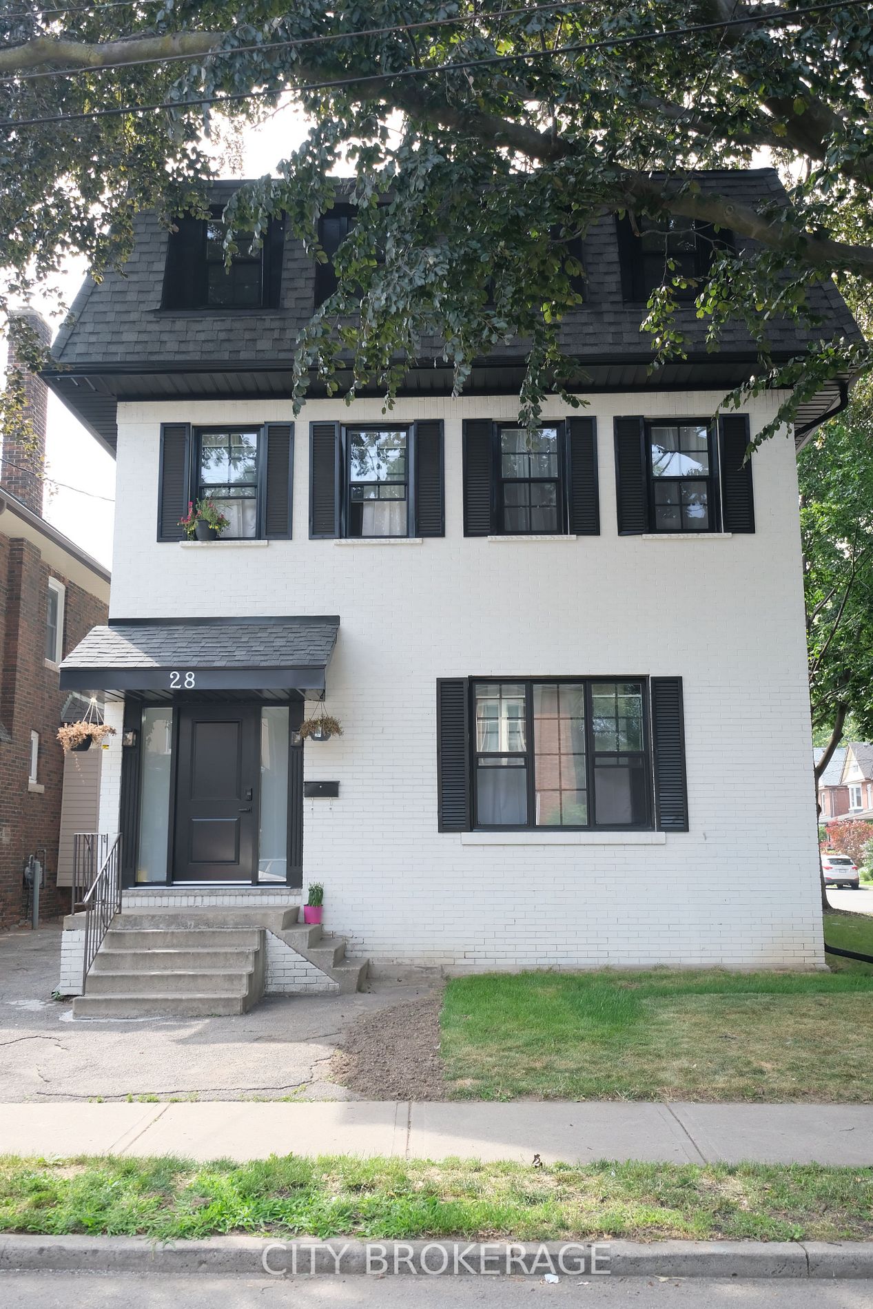 28 Burris Street