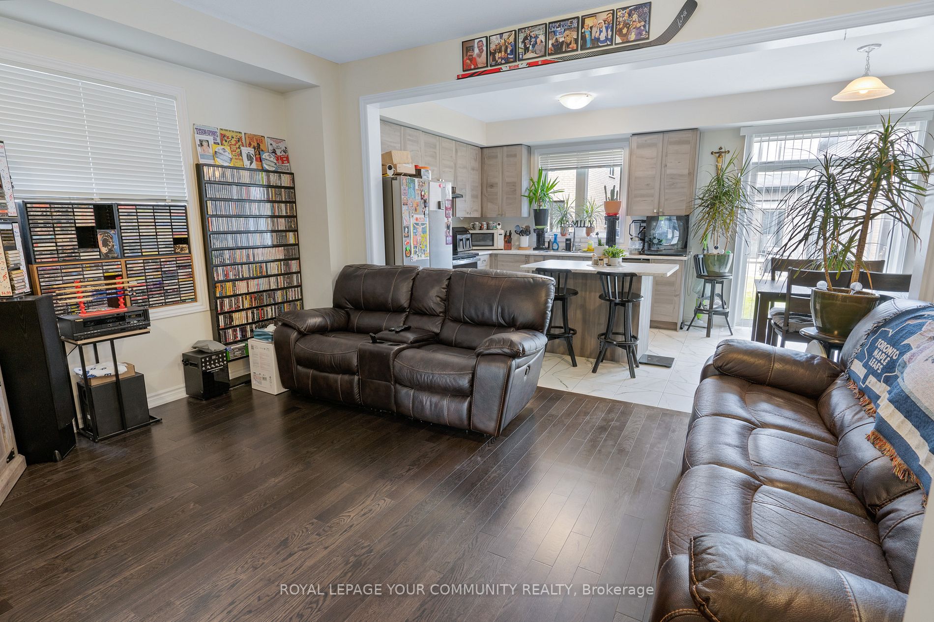 20 Amos Ave