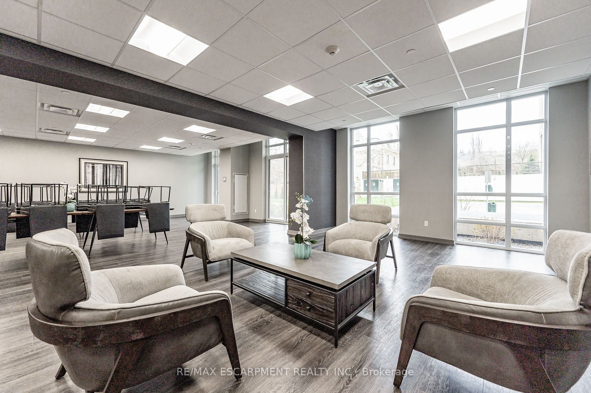 81 Robinson St, #103