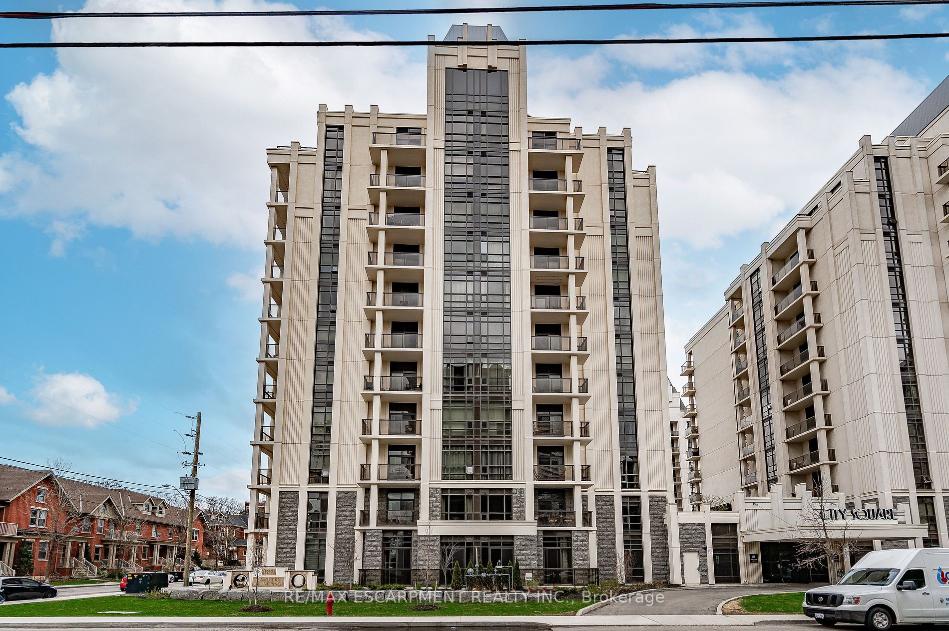 81 Robinson St, #103