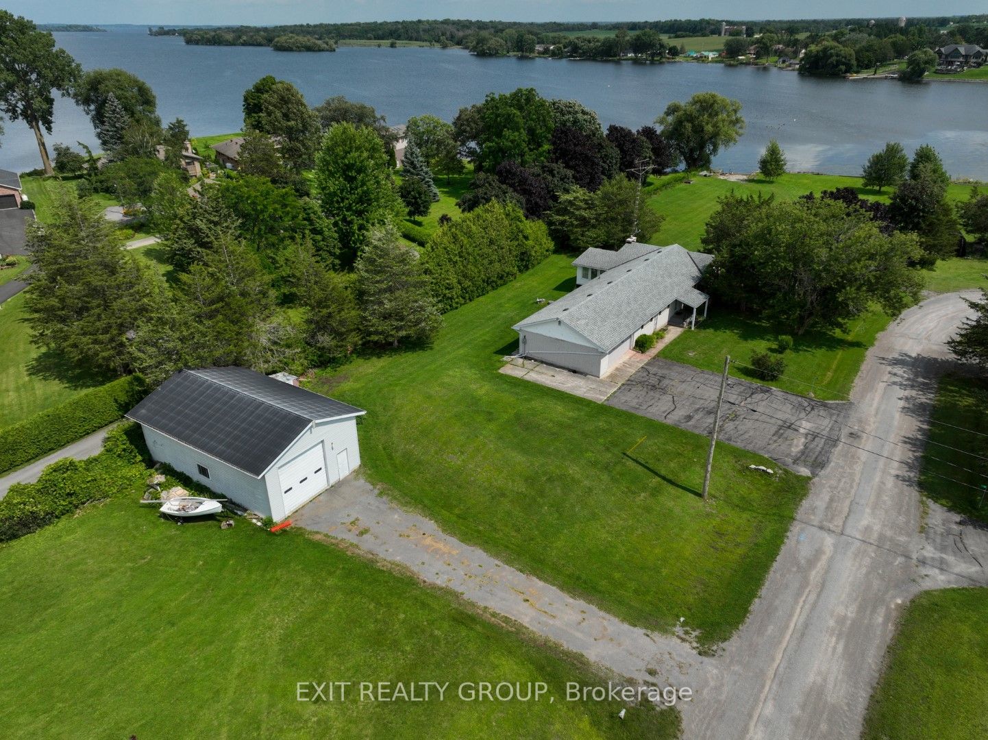 13 Howard Cres