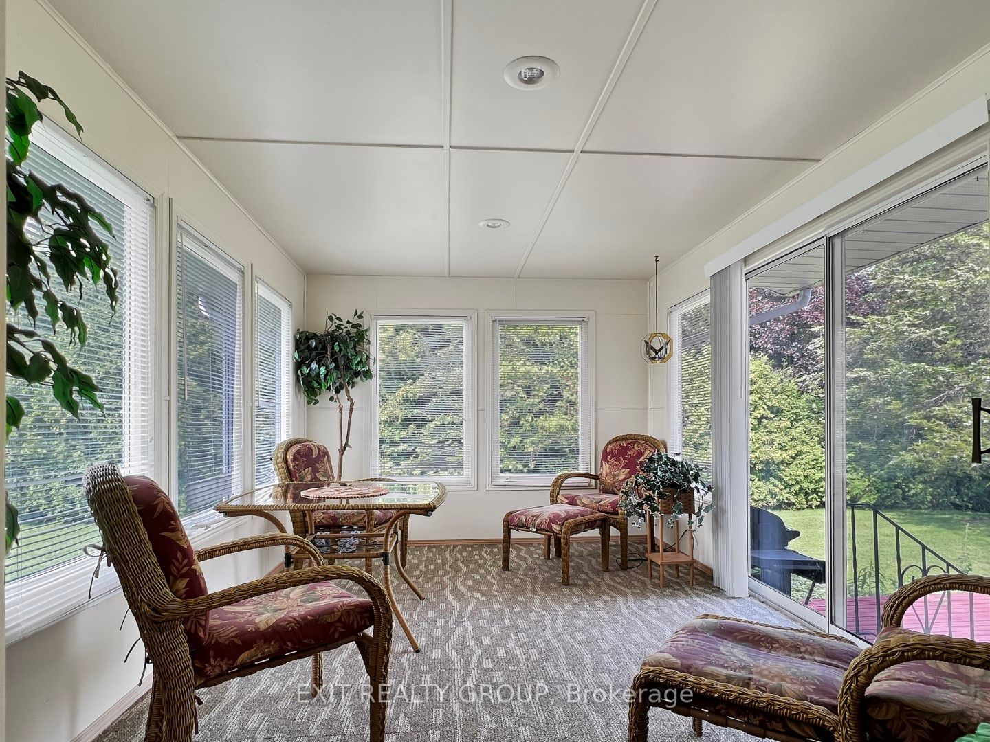 13 Howard Cres