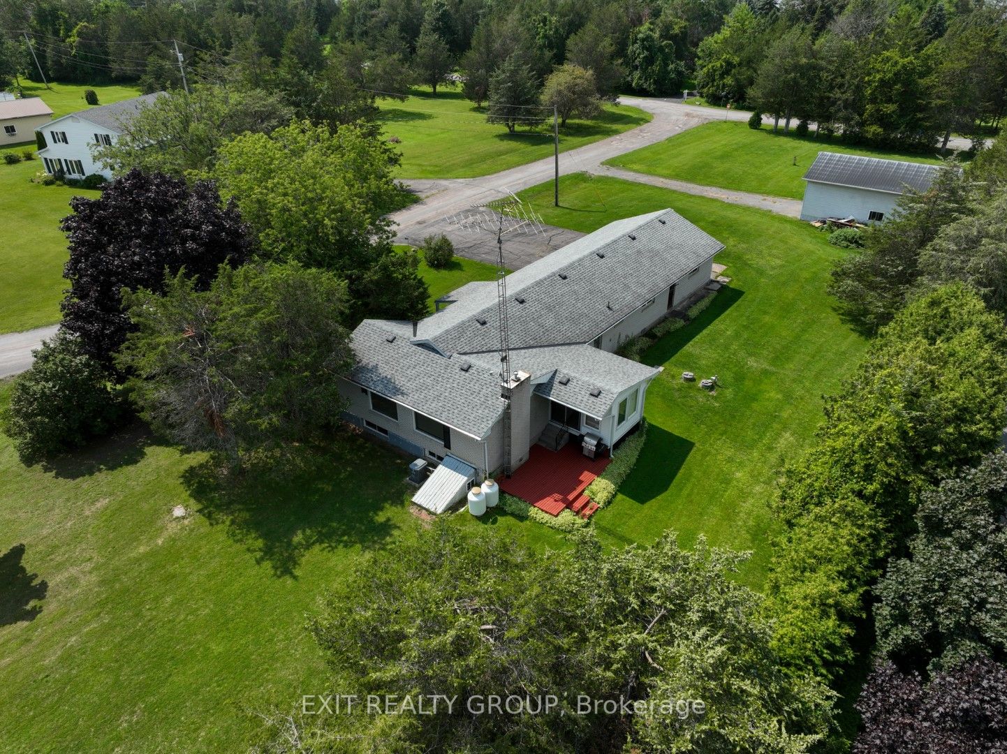 13 Howard Cres