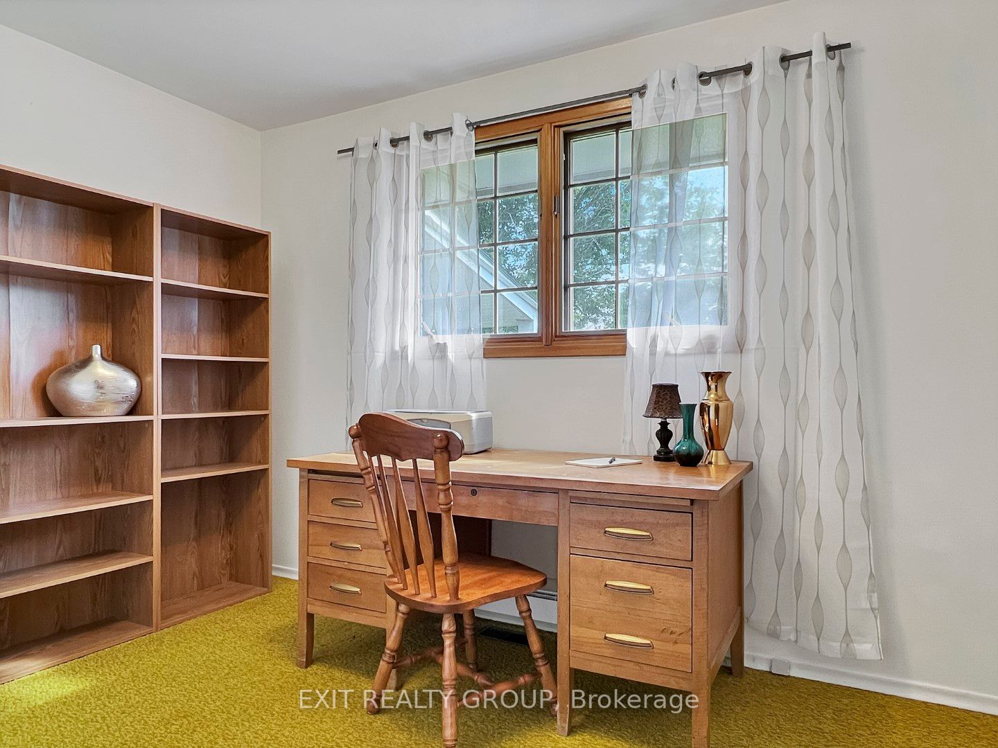 13 Howard Cres