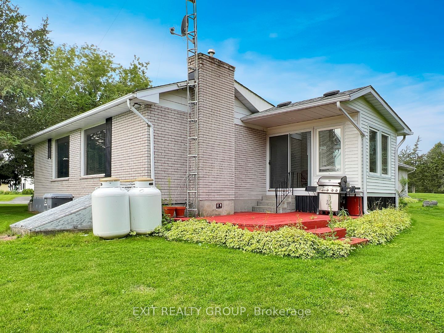 13 Howard Cres