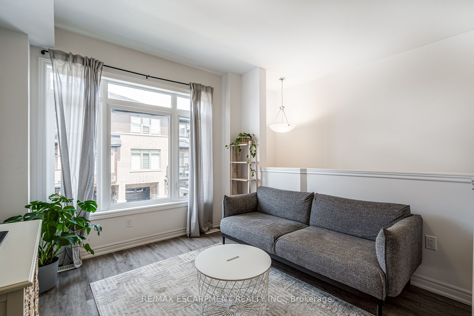 575 Woodward Ave, #90