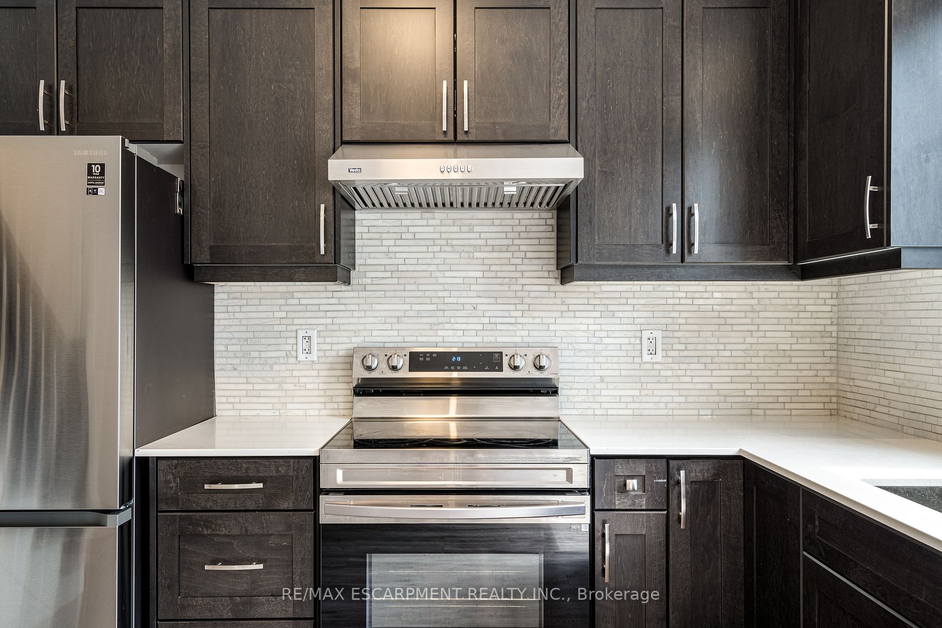 575 Woodward Ave, #90