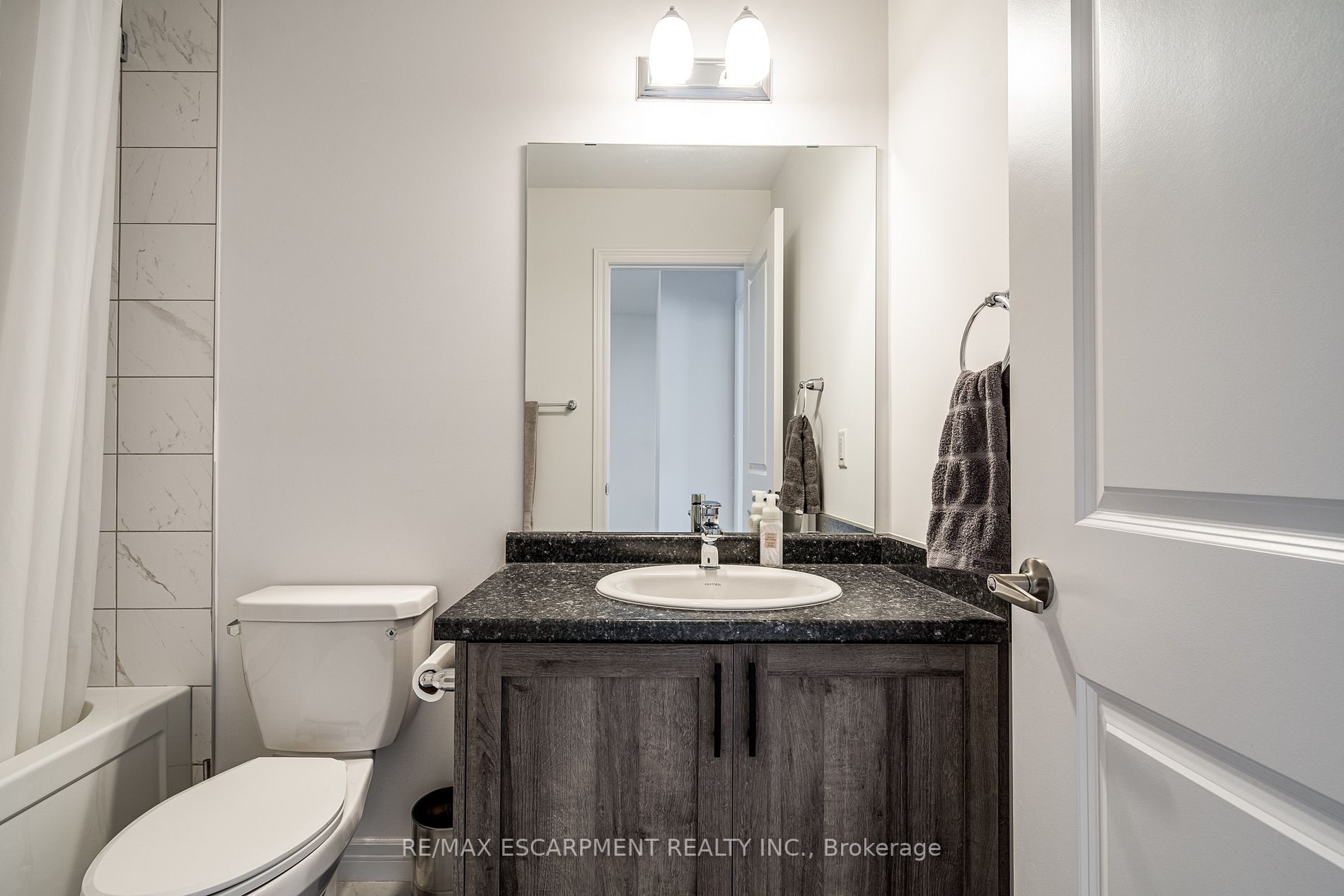 575 Woodward Ave, #90