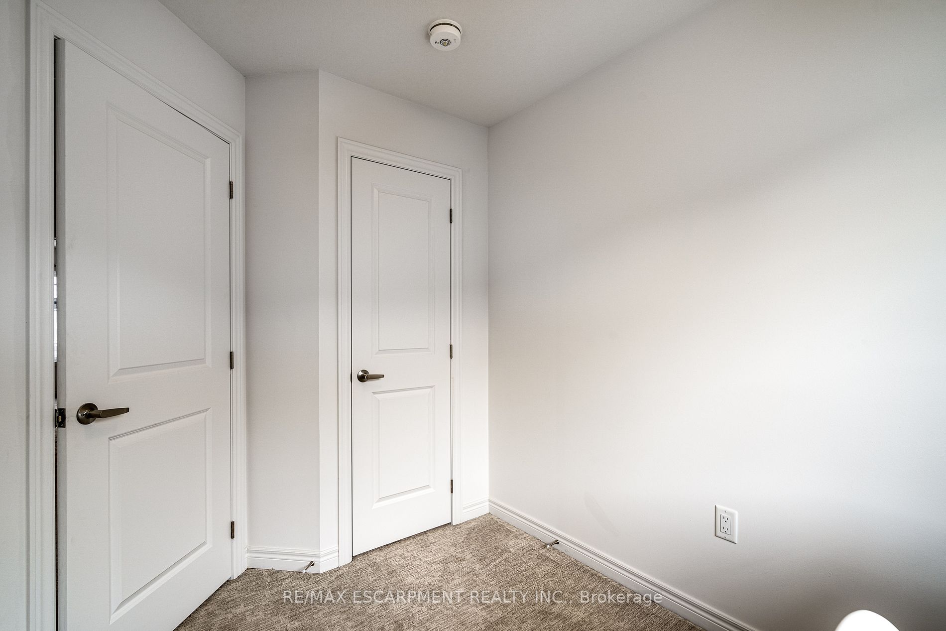 575 Woodward Ave, #90