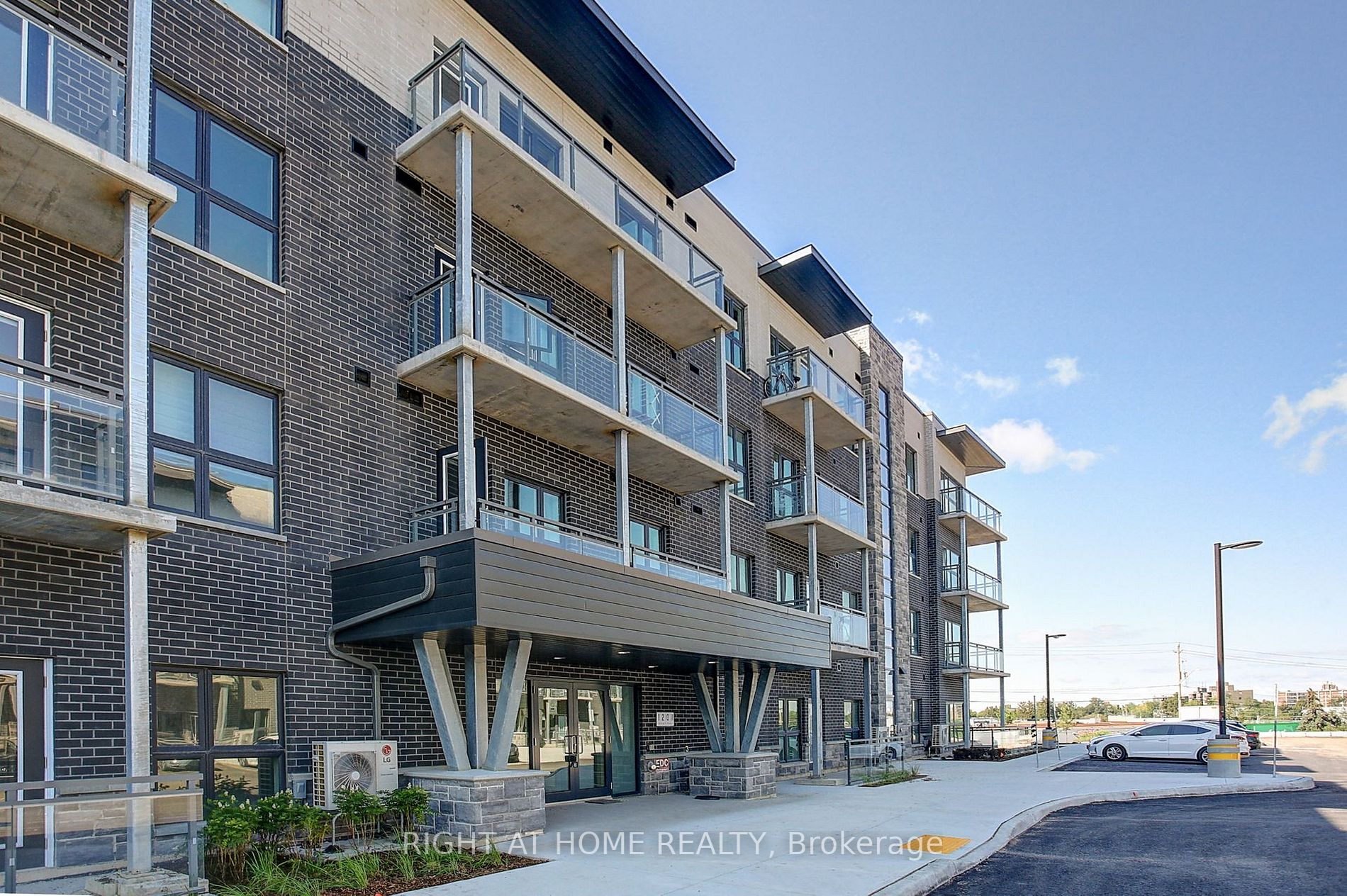 1201 Lackner Place N, #205