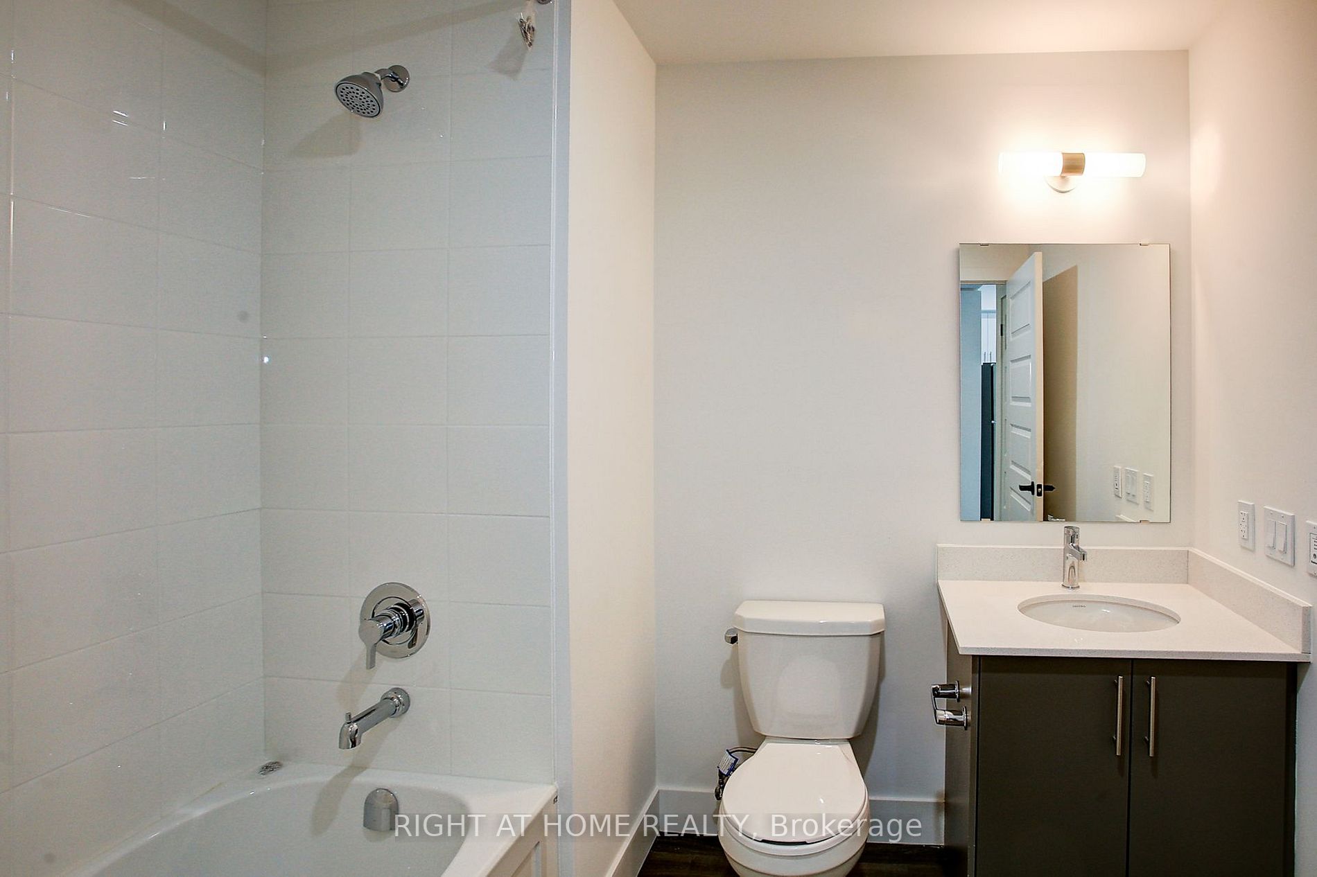 1201 Lackner Place N, #205