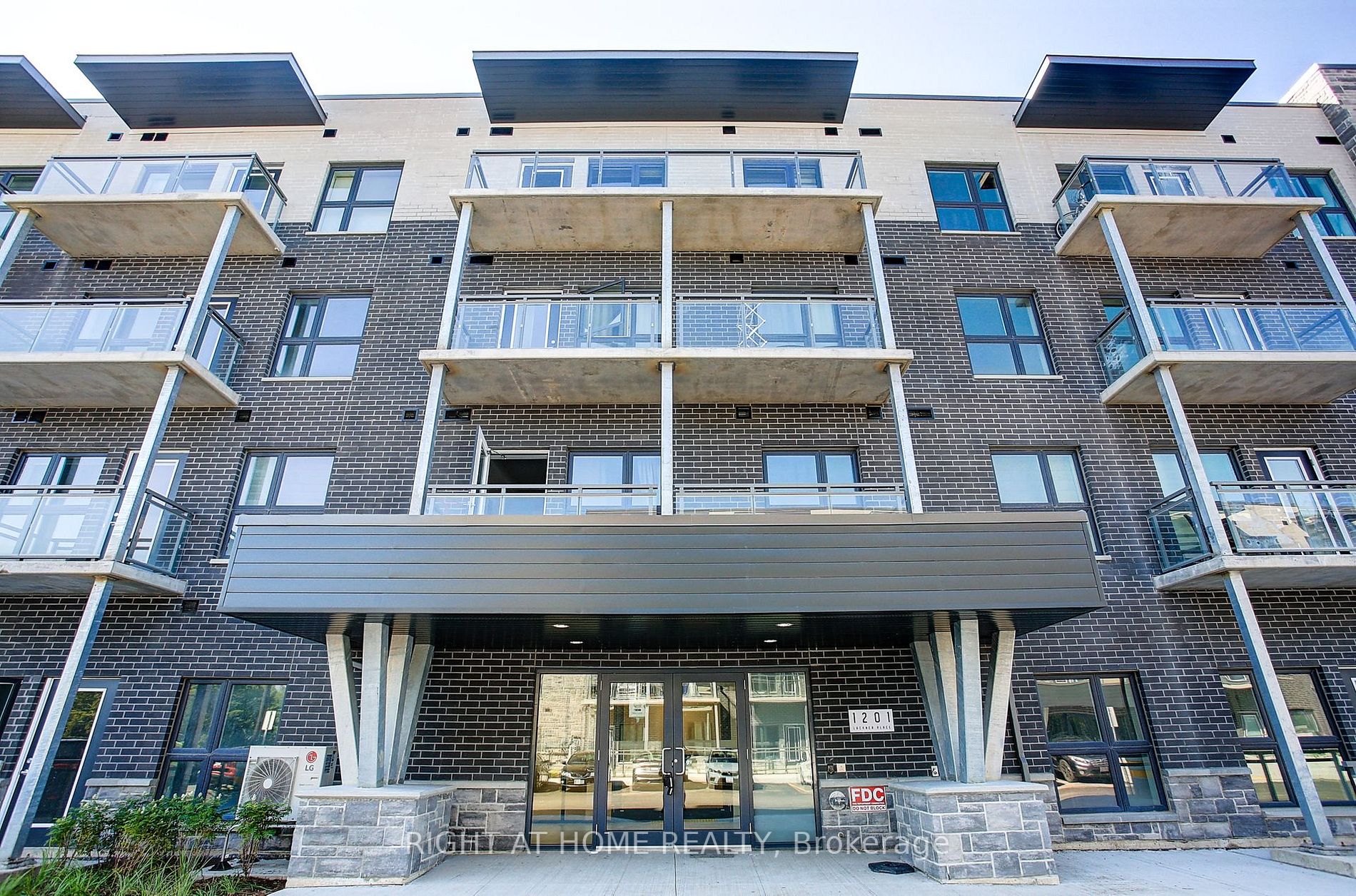 1201 Lackner Place N, #205