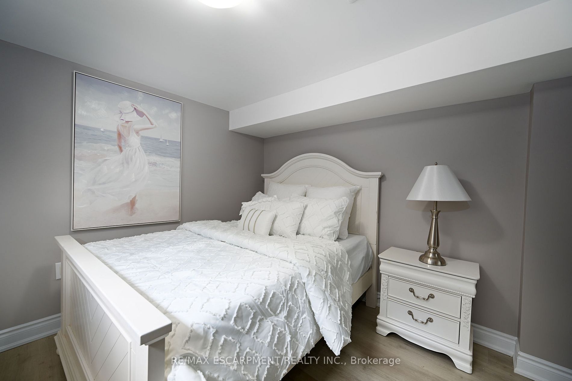 286 East 14th St
