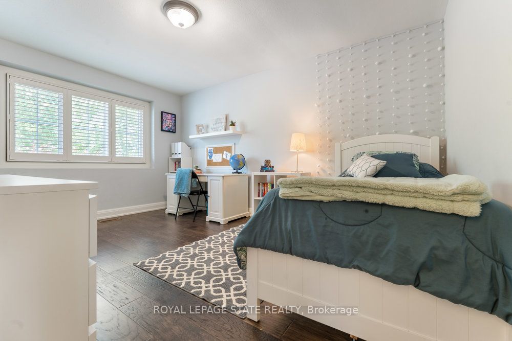 96 Deerview Pl